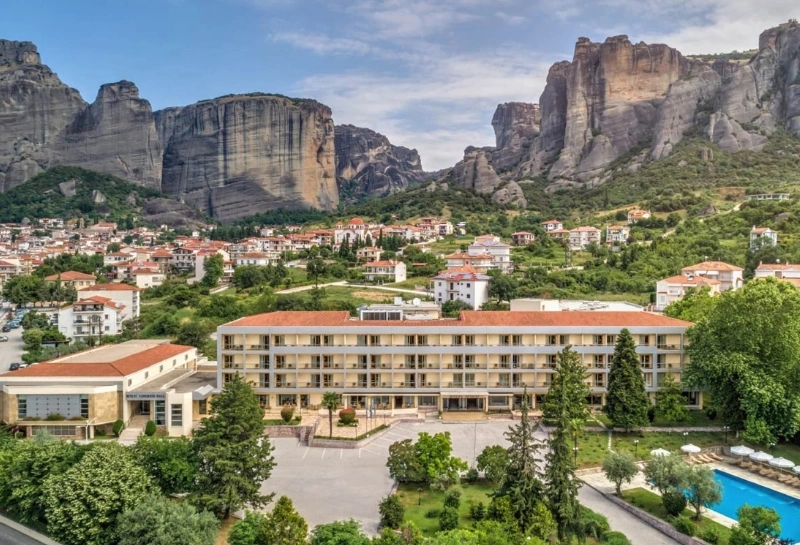 Divani_Meteora_Hotel_Listing_Featured_Image