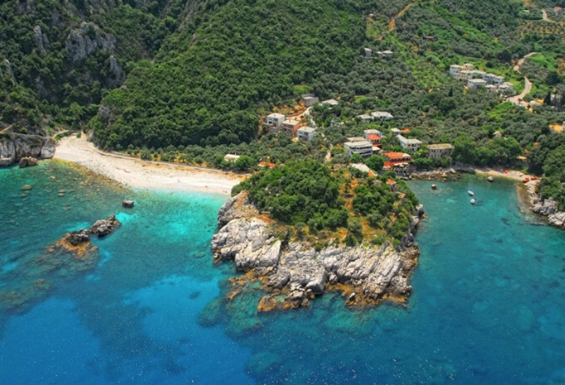 Παραλία Νταμούχαρη