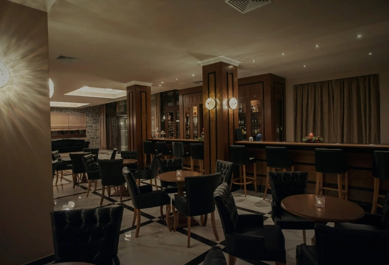 Grand Meteora Hotel