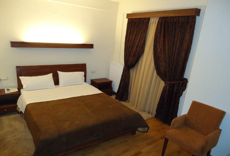 Hotel Kokkinos Vrachos