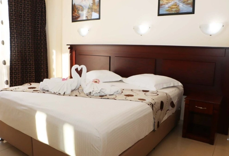 Hotel Kosta Famissi