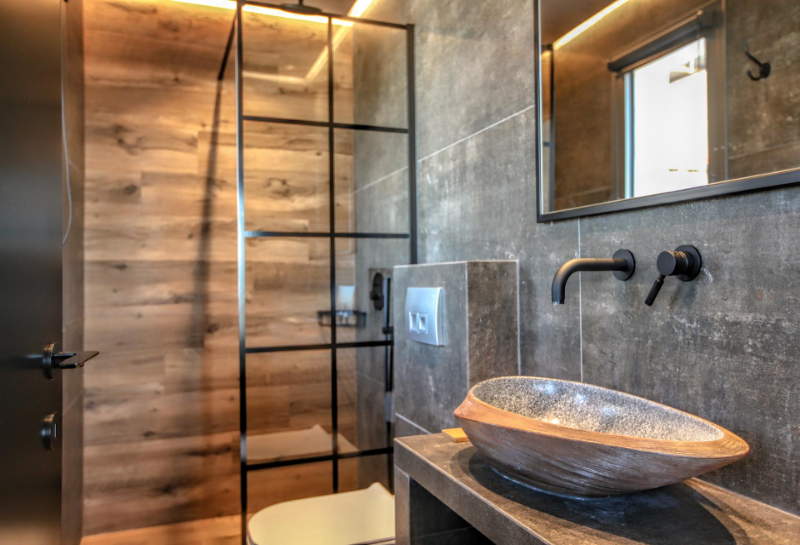 Meteora Heaven and Earth premium suites
