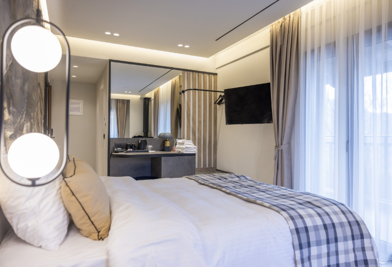 Polyzos Luxury Suites Meteora