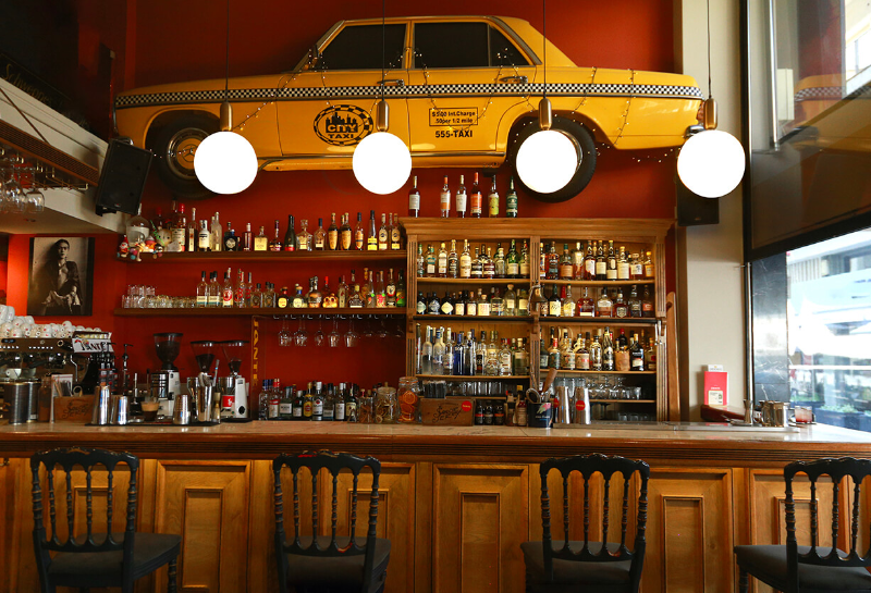 Santé Café Bar
