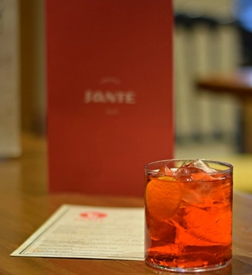 Santé Café Bar
