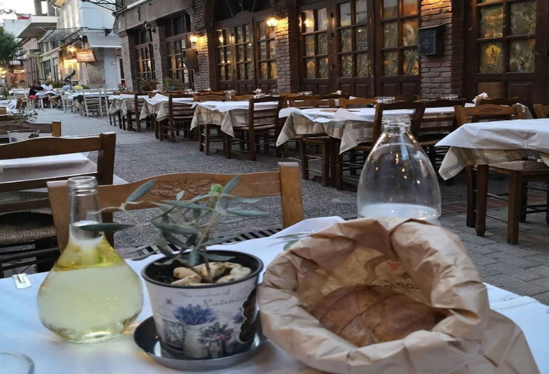 Ταβέρνα Παλιά Ιστορία