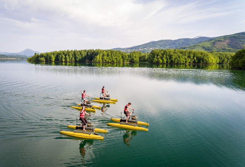 Υδροποδήλατο στη Λίμνη Πλαστήρα - Trekking Hellas