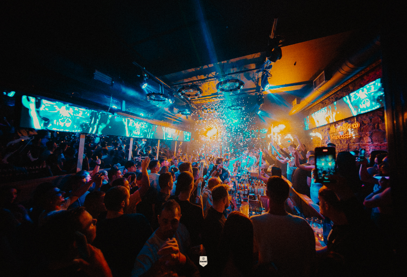 Tranzistor Greek Bar