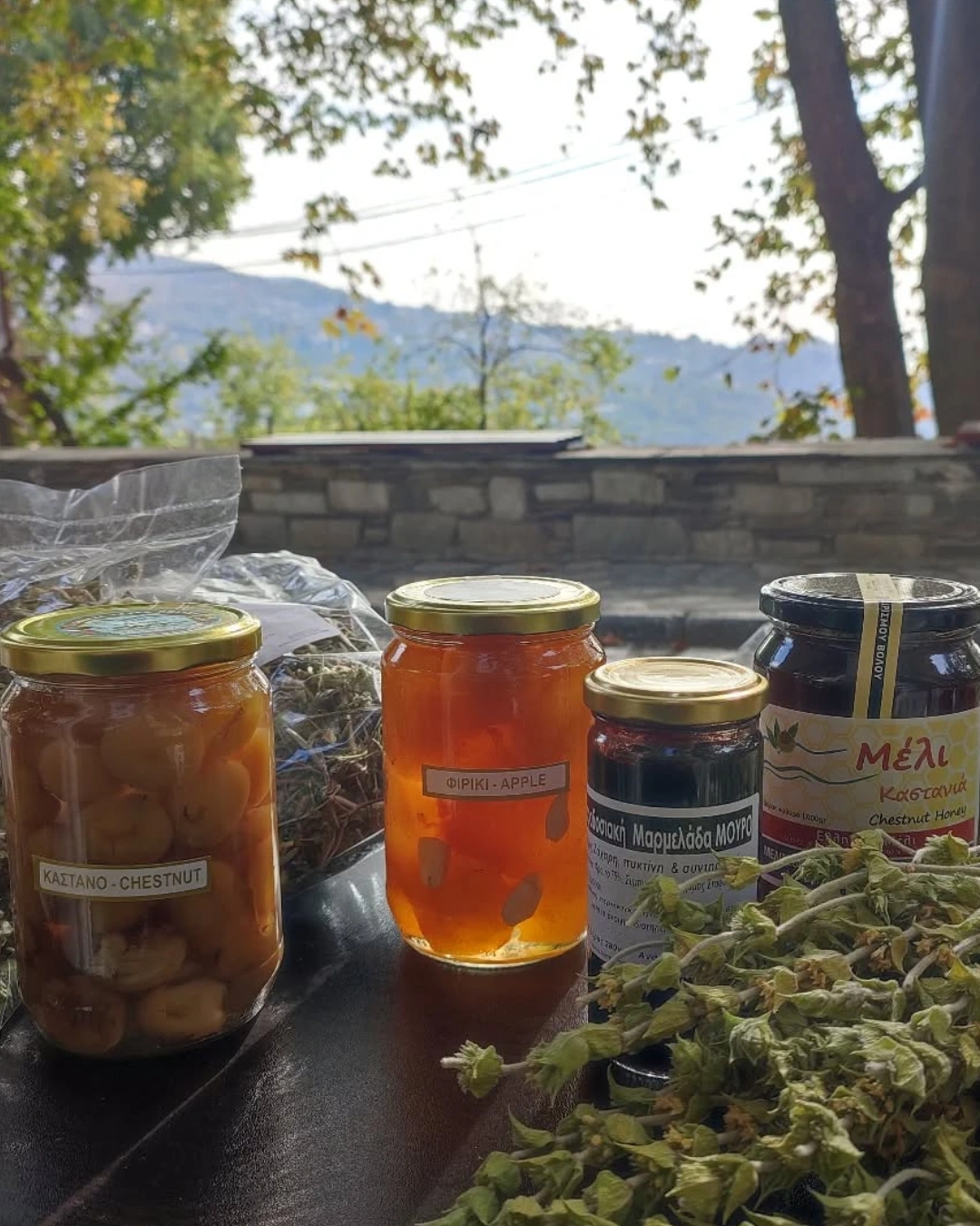 Τι αξίζει να αγοράσεις από το Πήλιο Τι αξίζει να αγοράσεις από το Πήλιο